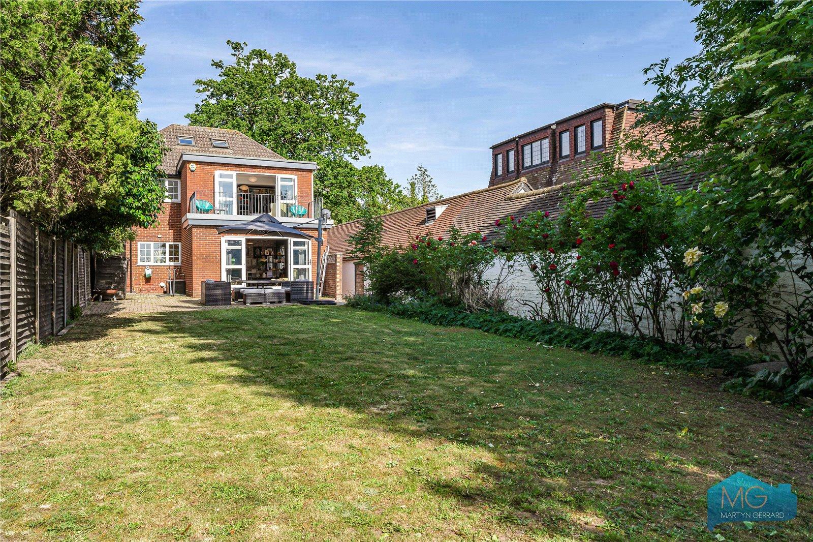 4 bedroom Detached House for sale - Martyn Gerrard