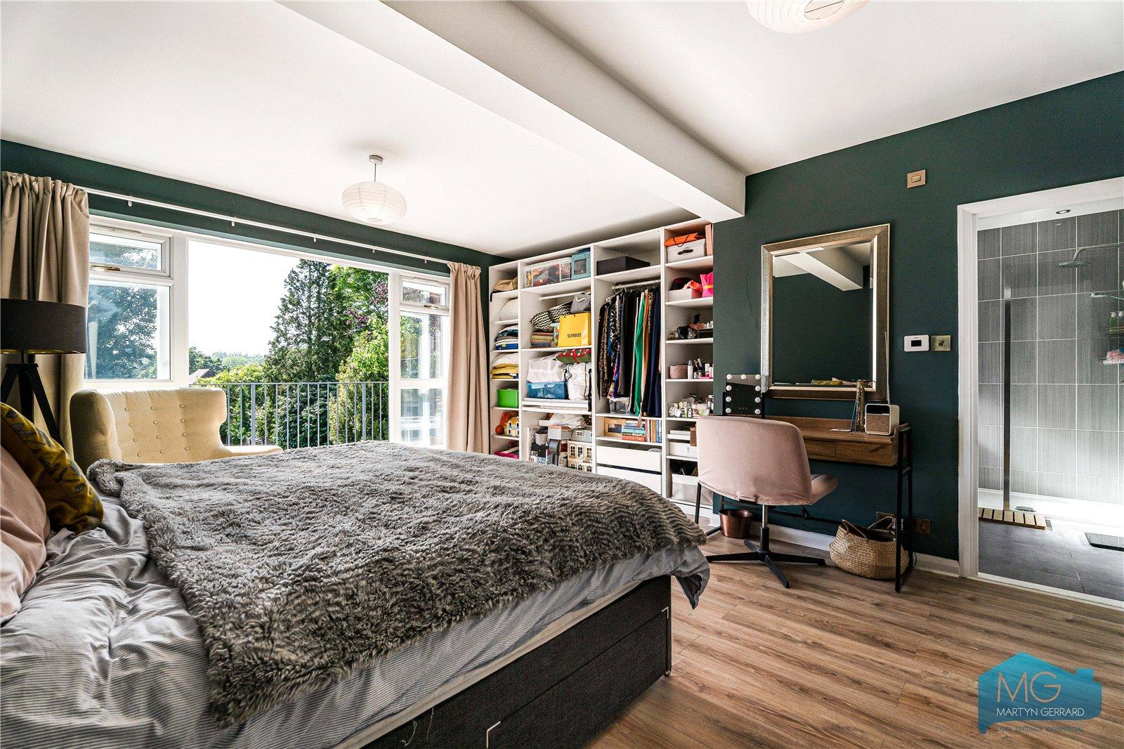 4 bedroom Detached House for sale - Martyn Gerrard