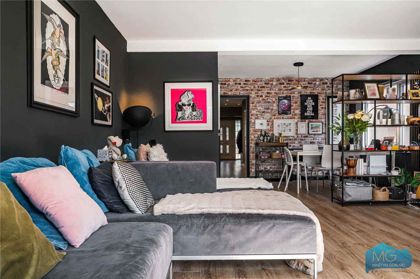 4 bedroom Detached House for sale - Martyn Gerrard