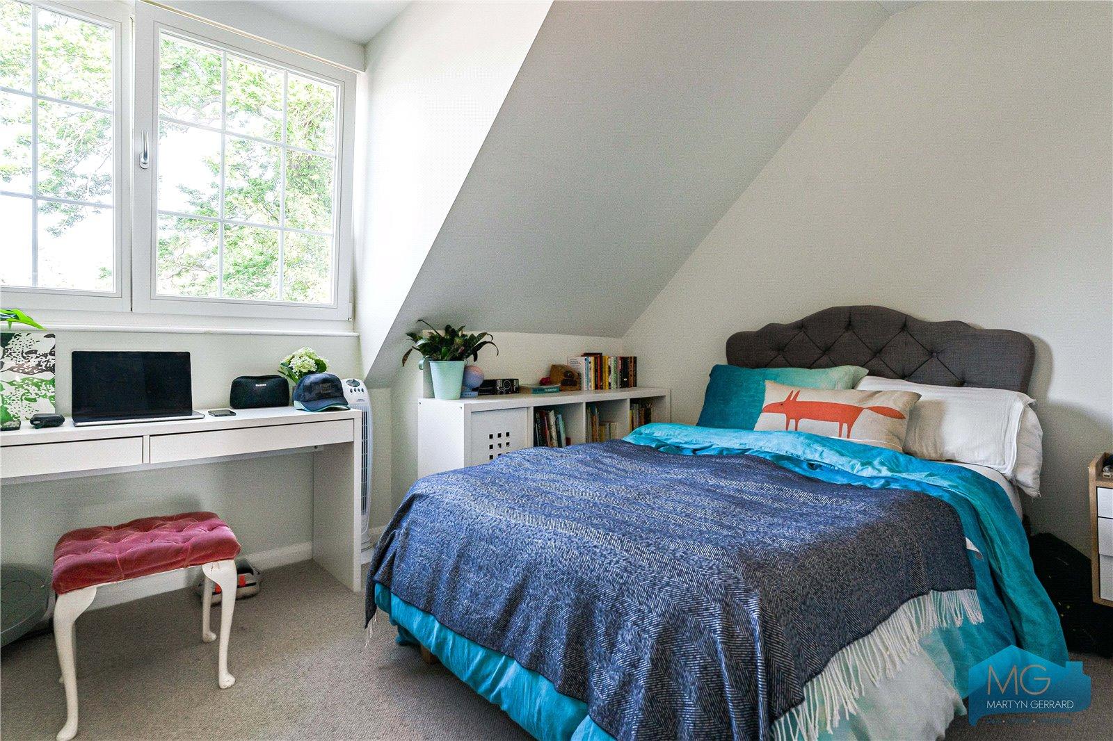 4 bedroom Detached House for sale - Martyn Gerrard