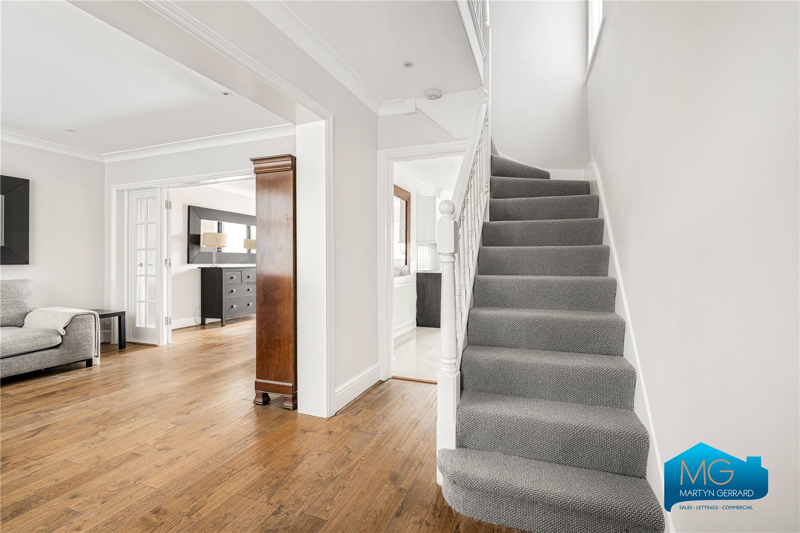 3 bedroom Semi-Detached House to rent - Martyn Gerrard