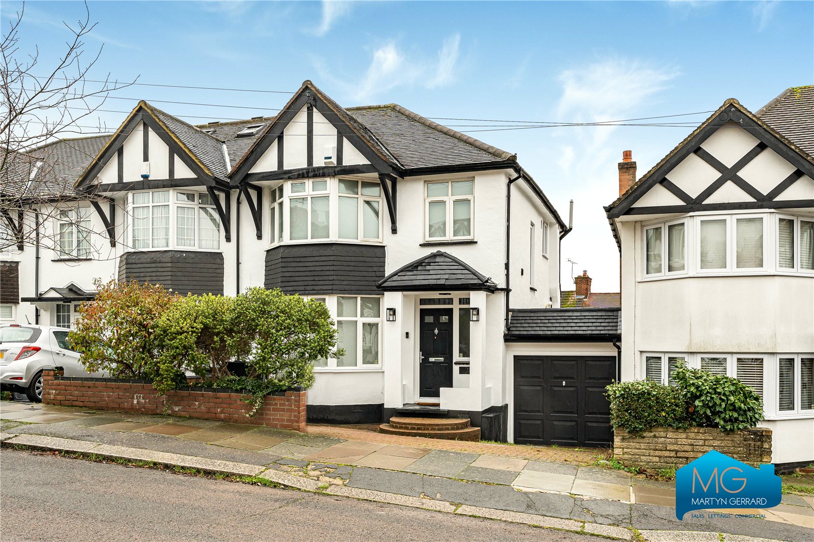 Charter Way, Southgate, London, N14+  - Martyn Gerrard