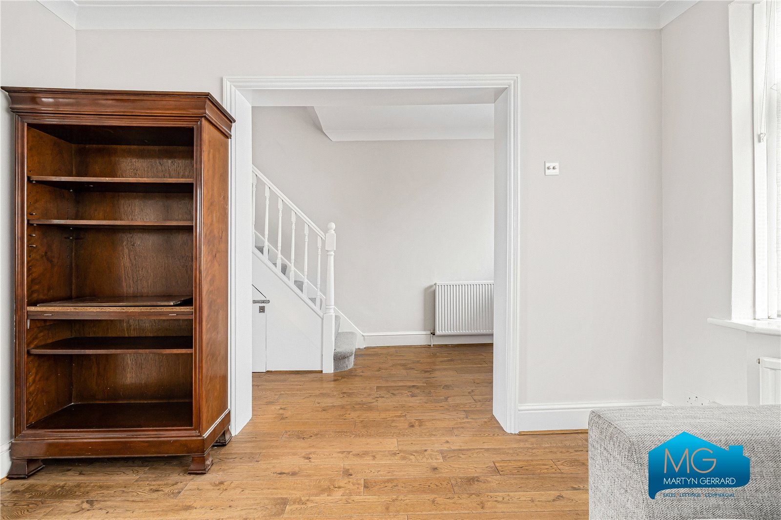3 bedroom Semi-Detached House to rent - Martyn Gerrard