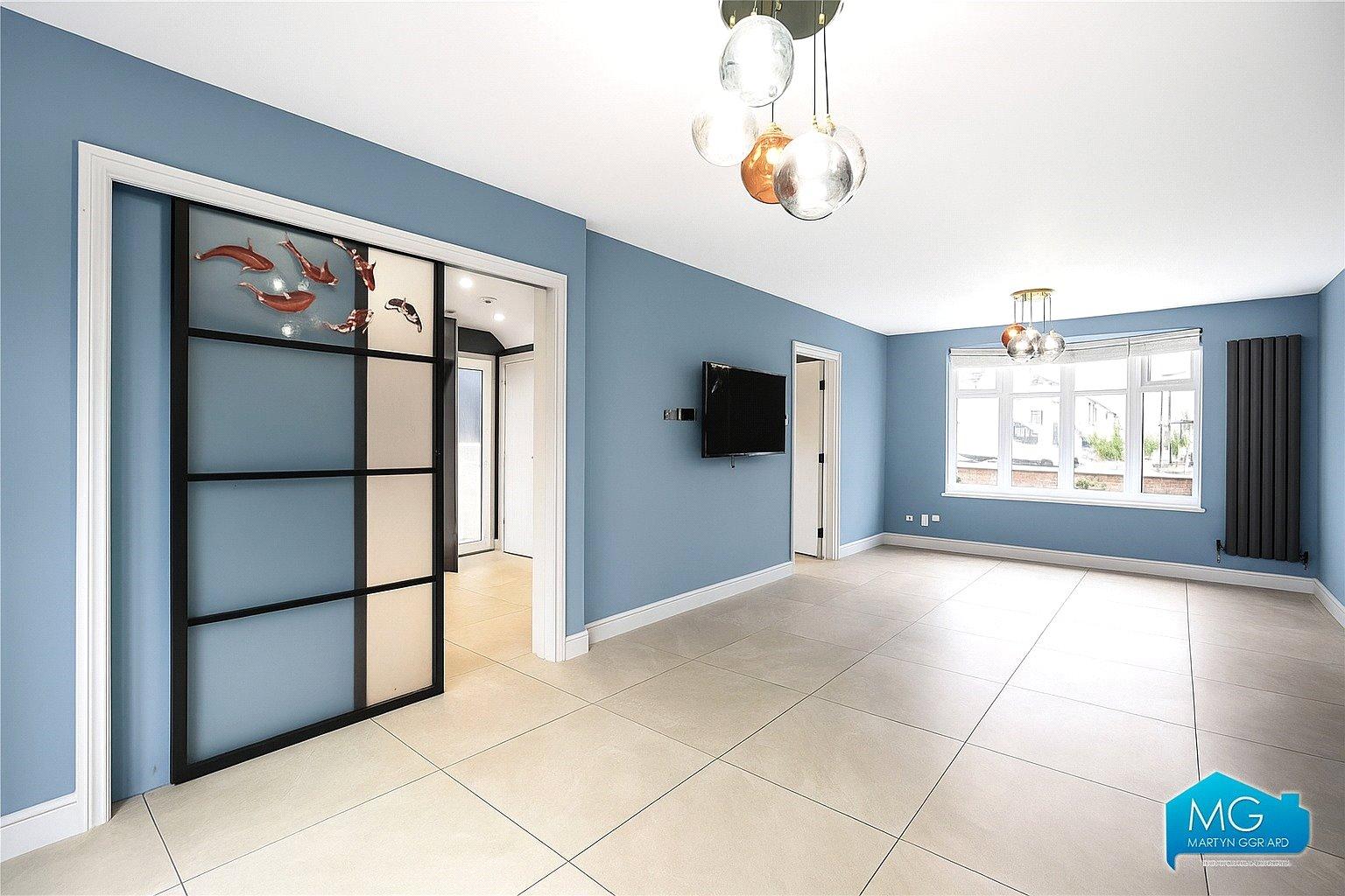 5 bedroom Semi-Detached House to rent - Martyn Gerrard