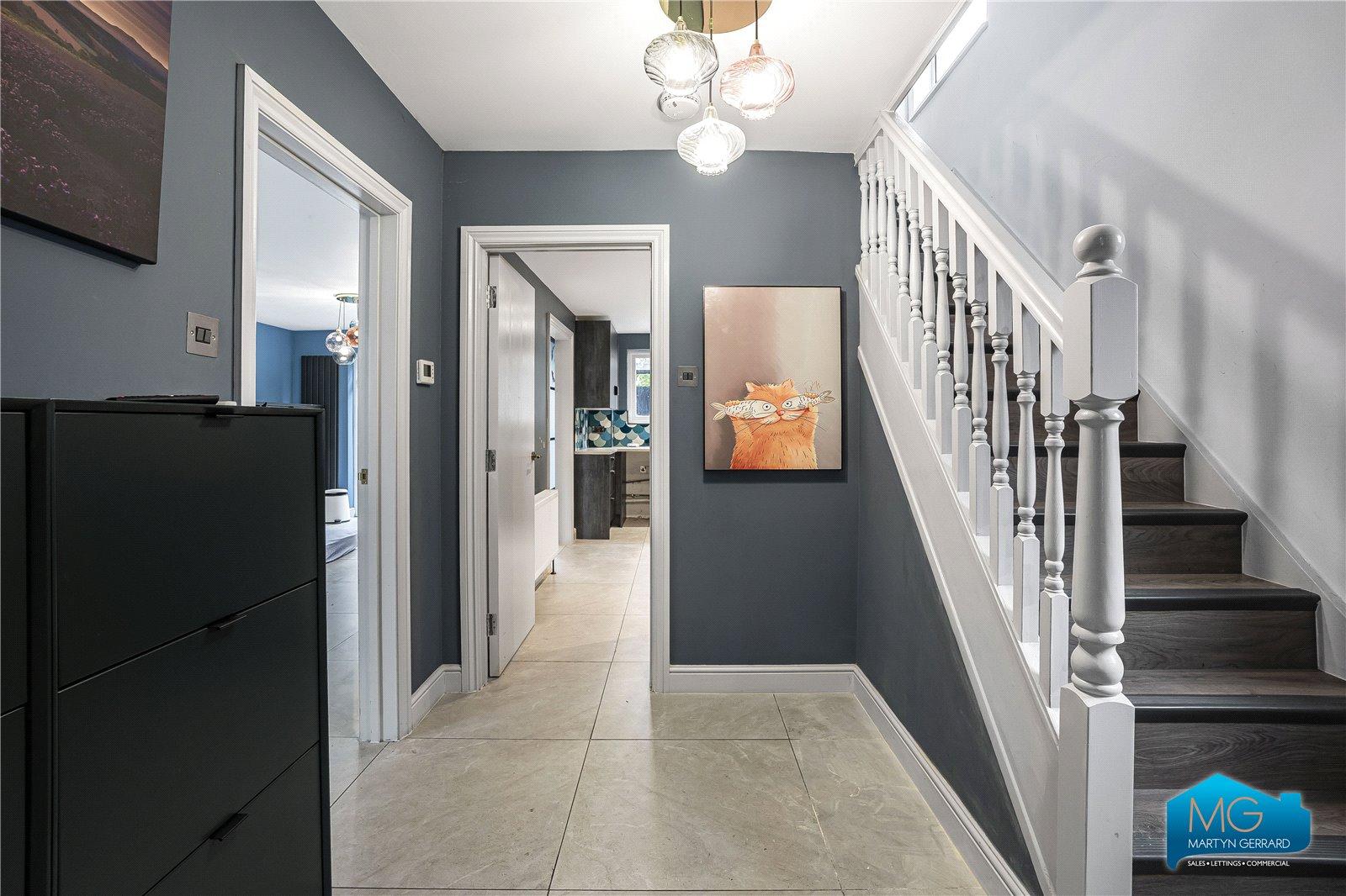 5 bedroom Semi-Detached House to rent - Martyn Gerrard