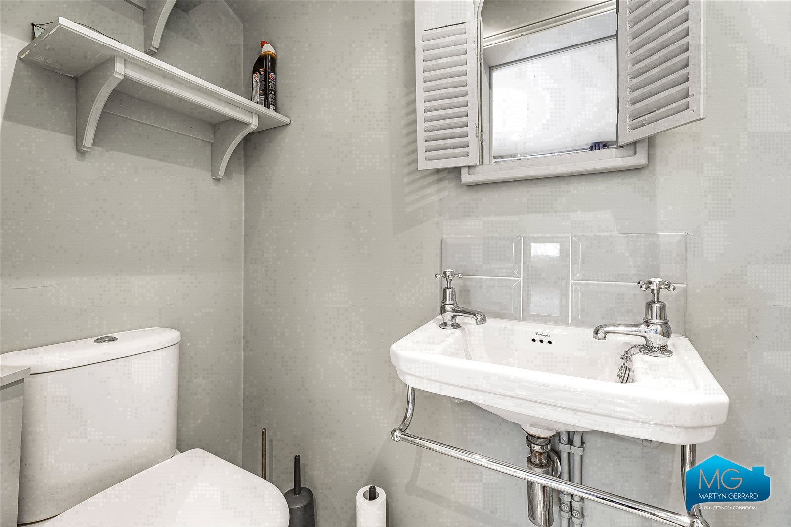2 bedroom Semi-Detached House to rent - Martyn Gerrard