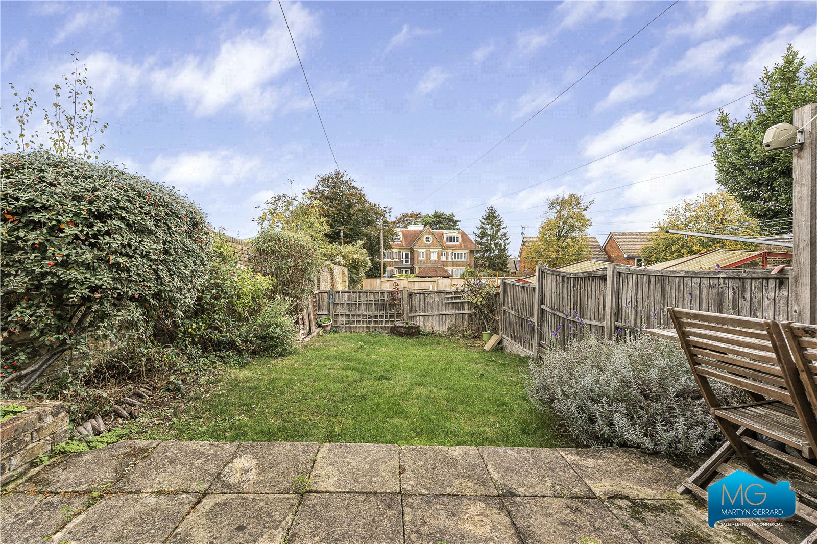 2 bedroom Semi-Detached House to rent - Martyn Gerrard
