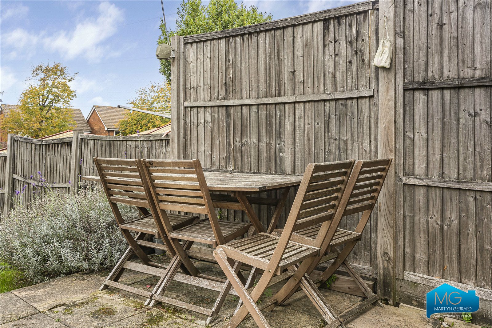 2 bedroom Semi-Detached House to rent - Martyn Gerrard