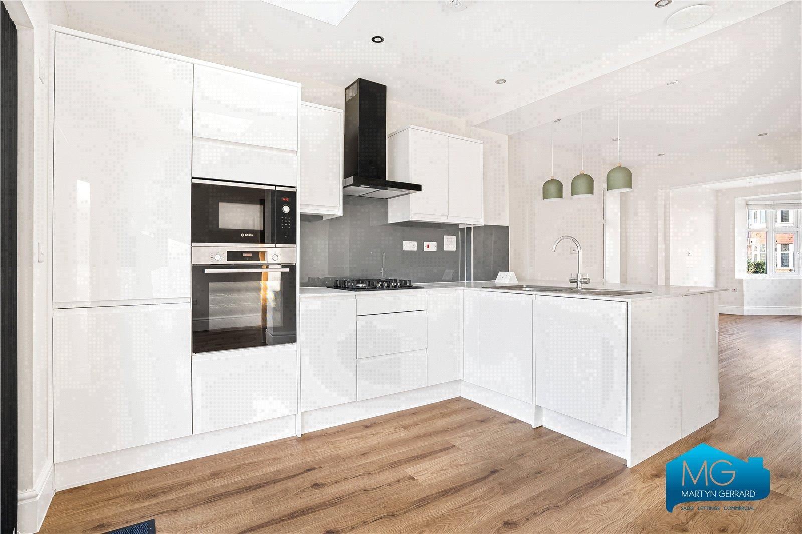 4 bedroom Semi-Detached House to rent + ' - Martyn Gerrard