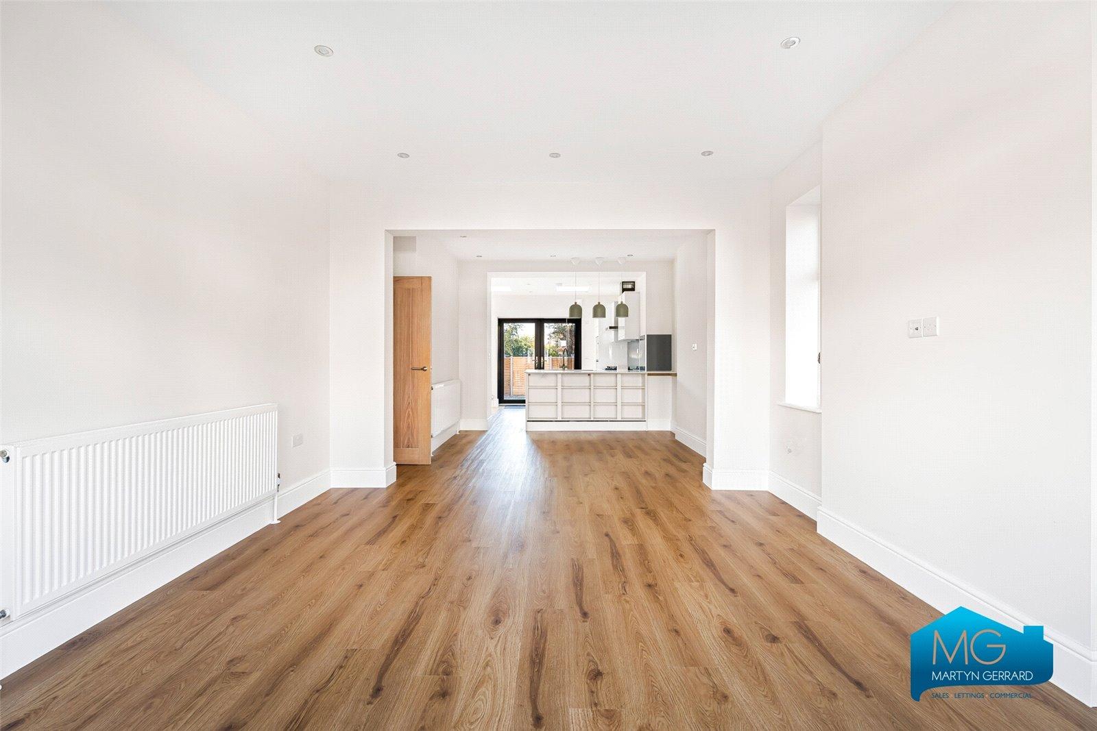4 bedroom Semi-Detached House to rent - Martyn Gerrard