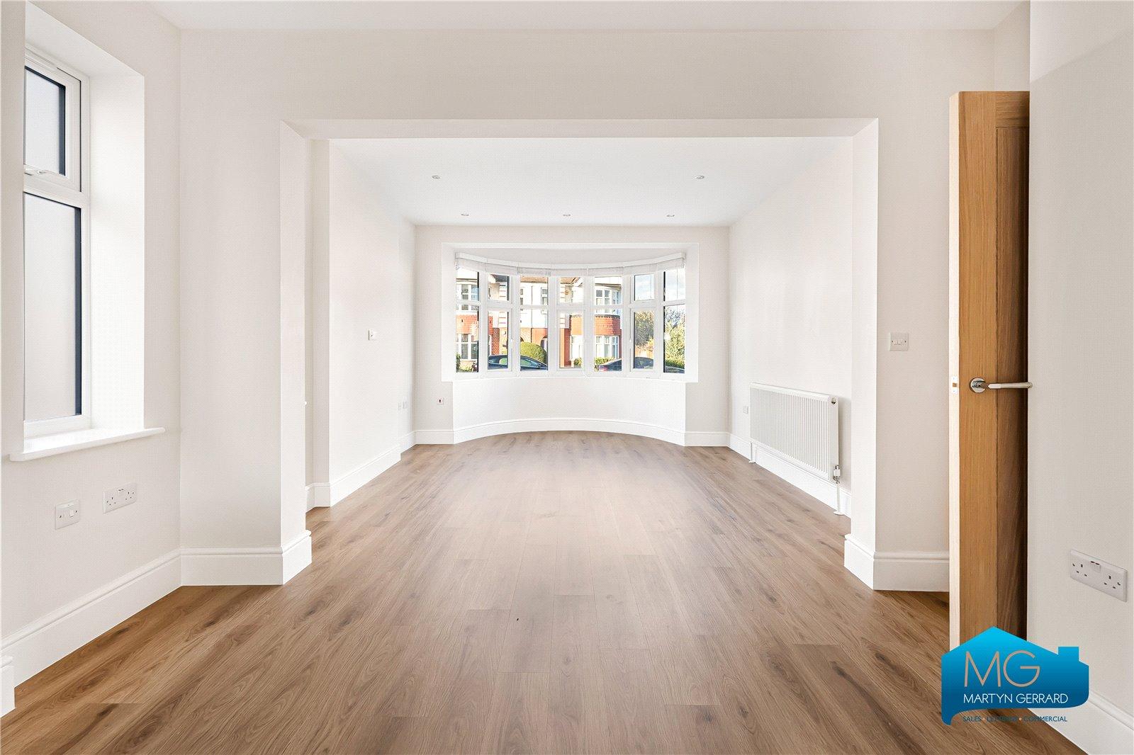 4 bedroom Semi-Detached House to rent - Martyn Gerrard