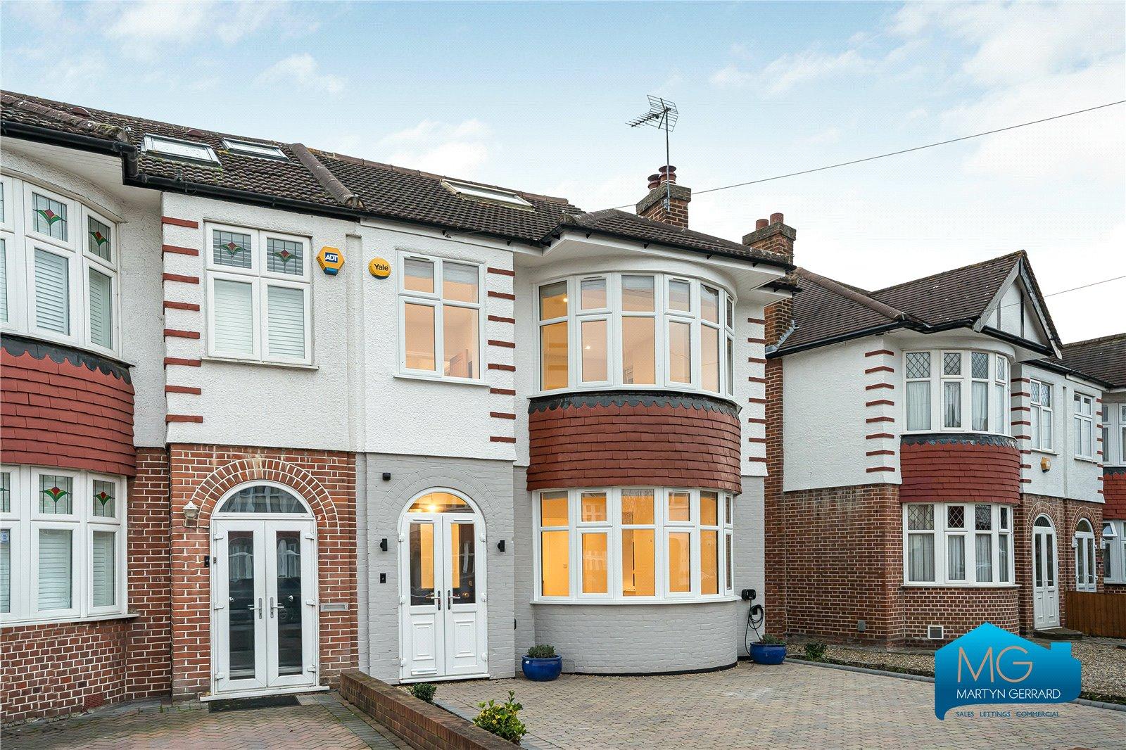 4 bedroom Semi-Detached House to rent - Martyn Gerrard