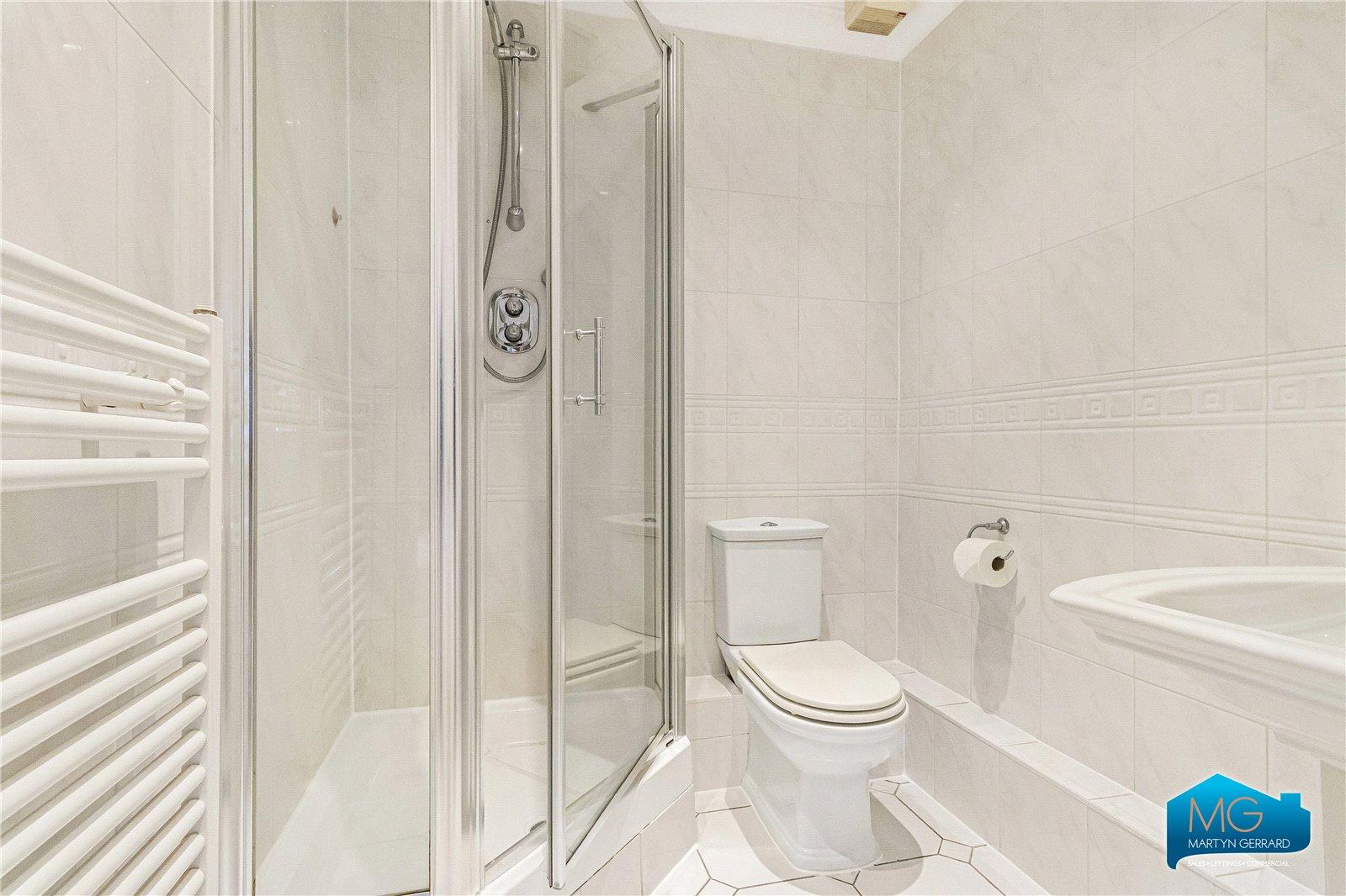 3 bedroom Apartment to rent - Martyn Gerrard