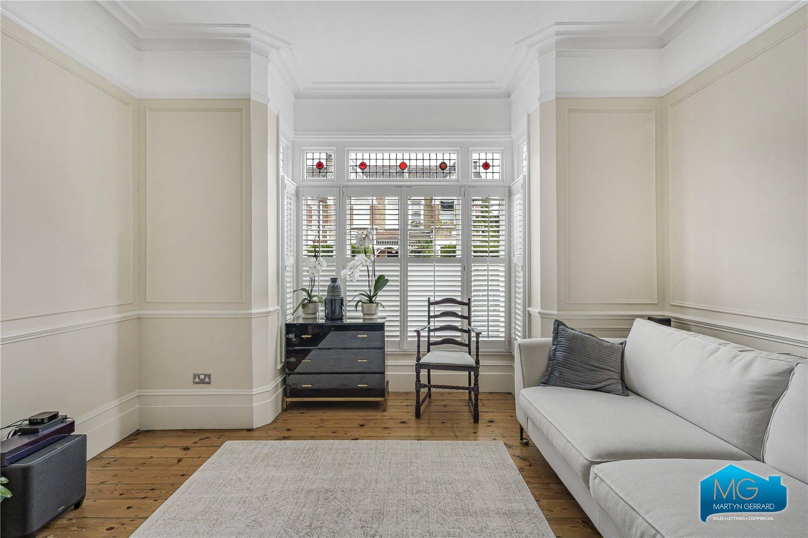 5 bedroom Semi-Detached House to rent - Martyn Gerrard