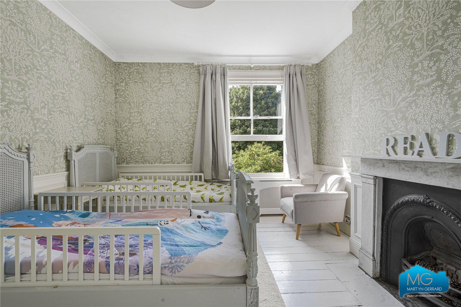 5 bedroom Semi-Detached House to rent - Martyn Gerrard