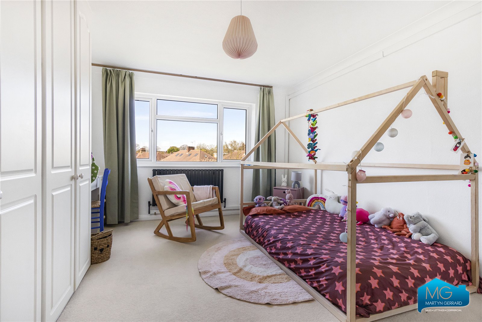 3 bedroom Apartment to rent - Martyn Gerrard