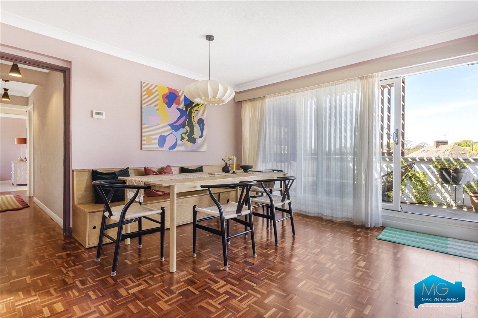 3 bedroom Apartment to rent - Martyn Gerrard
