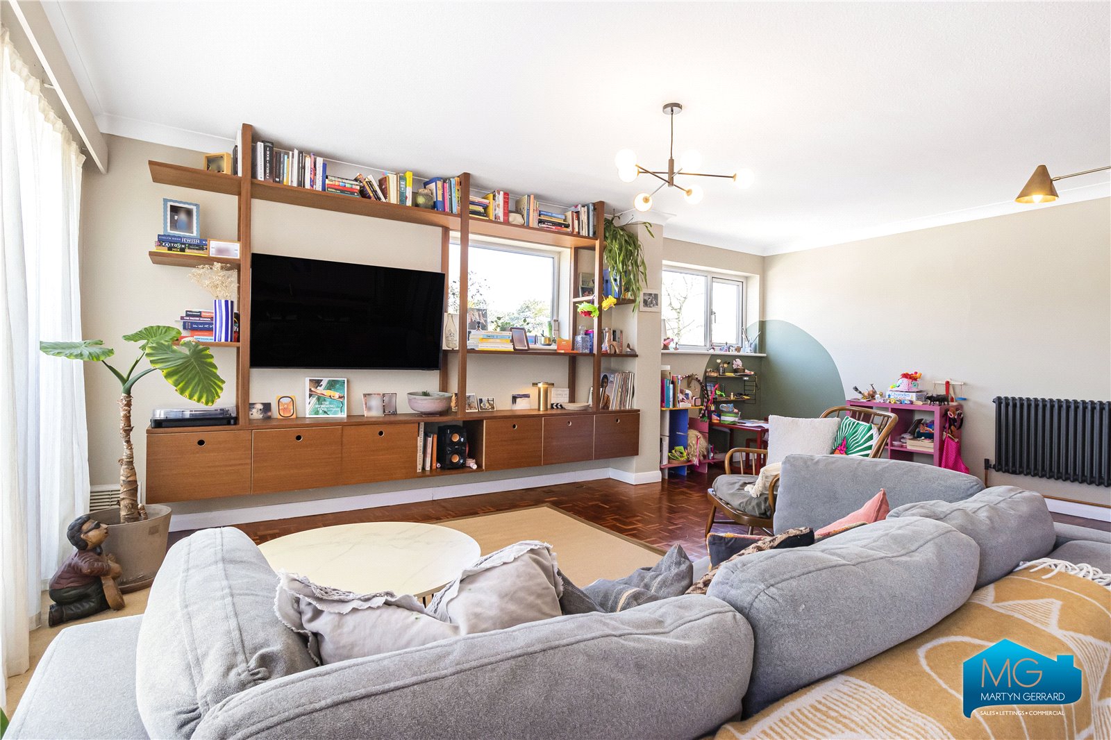 3 bedroom Apartment to rent - Martyn Gerrard