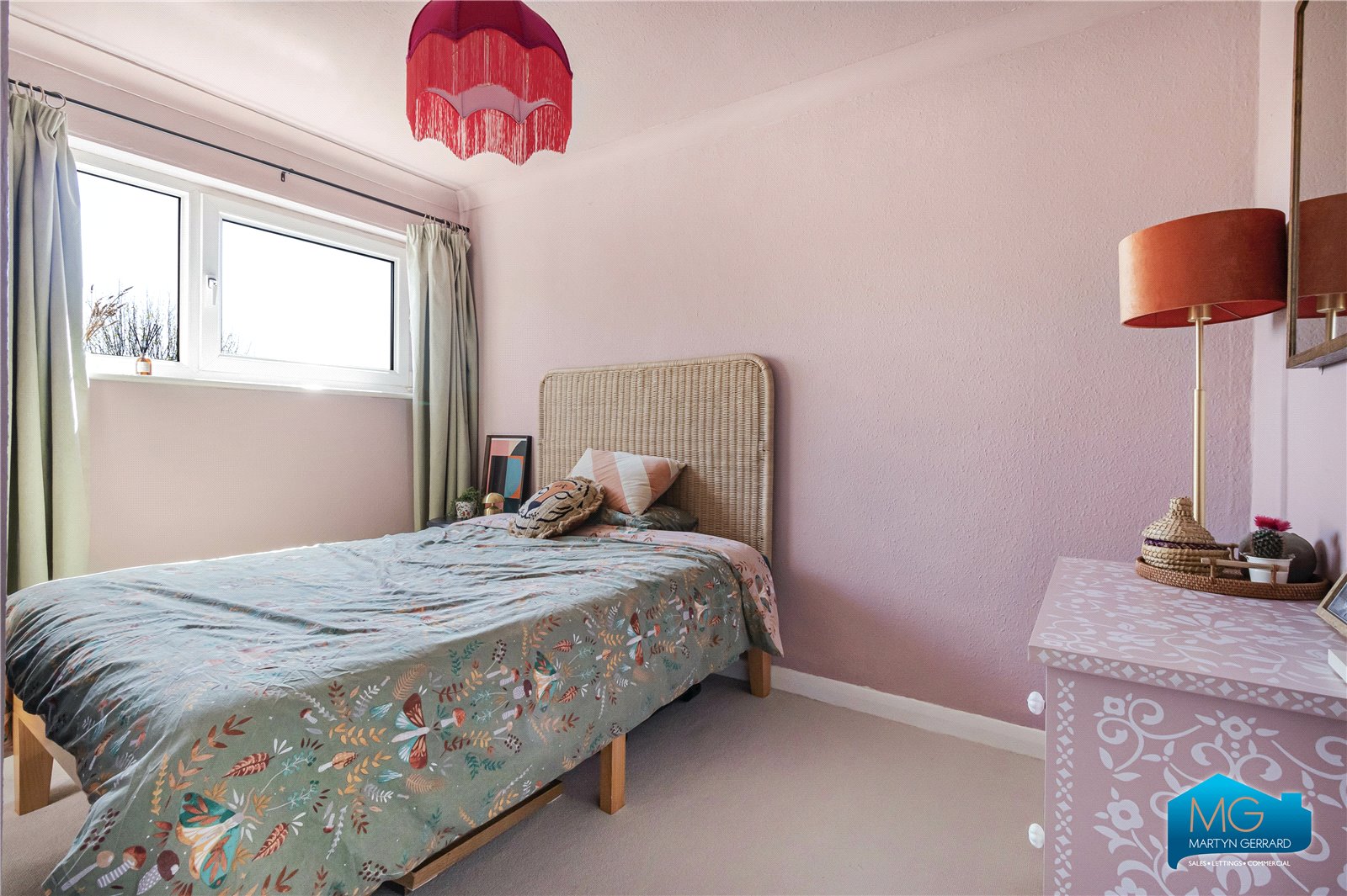 3 bedroom Apartment to rent - Martyn Gerrard
