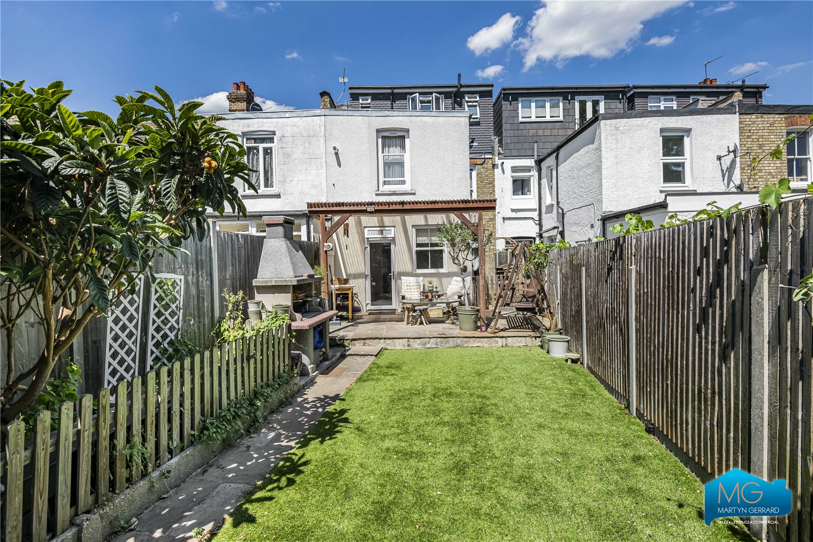 4 bedroom Terraced House to rent - Martyn Gerrard
