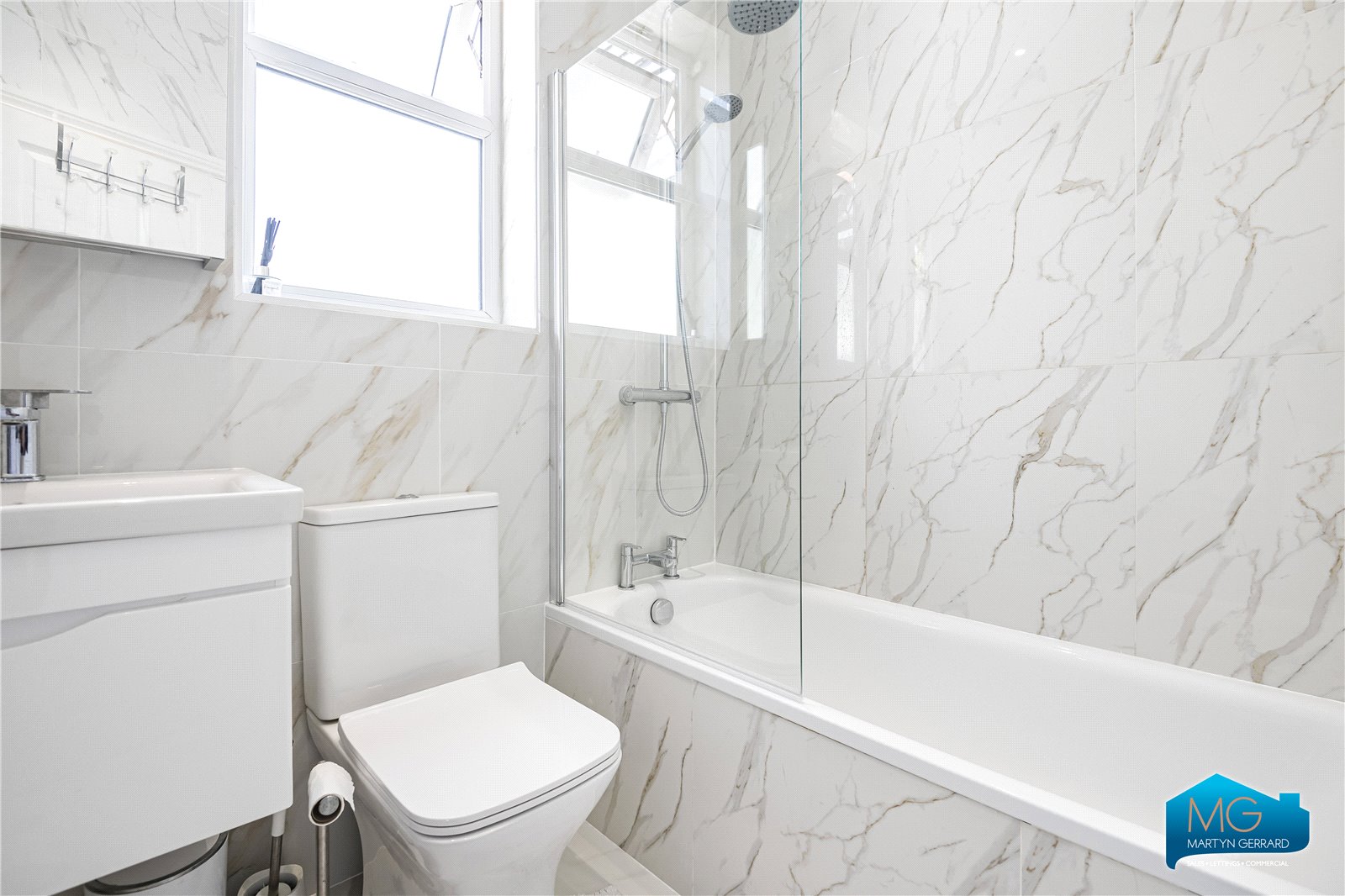 4 bedroom Terraced House to rent - Martyn Gerrard