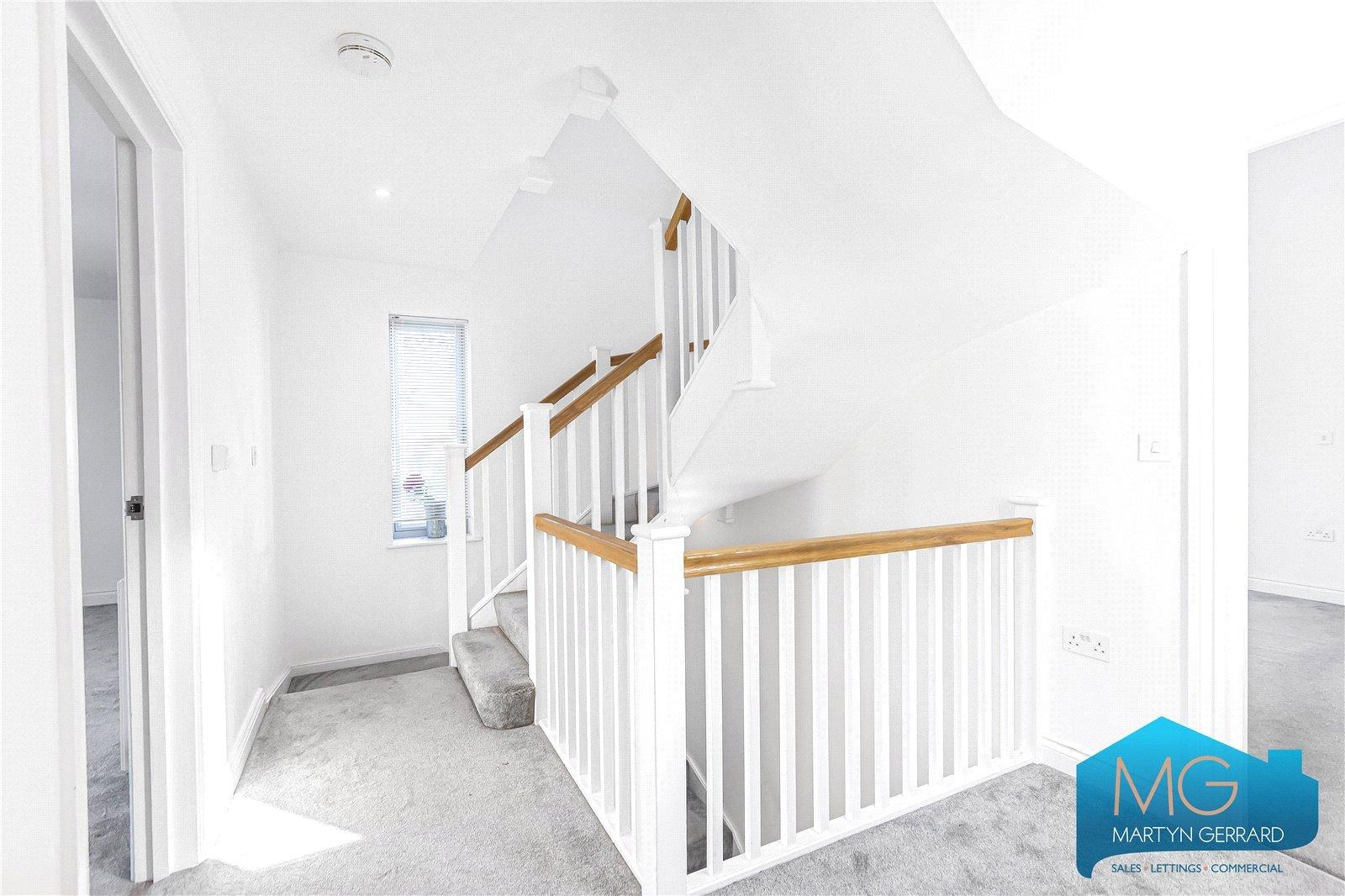 4 bedroom Detached House to rent - Martyn Gerrard