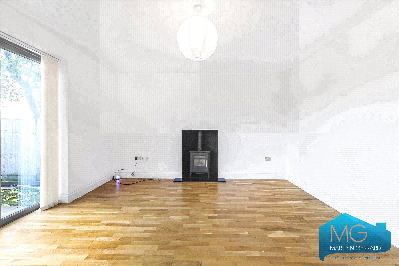 4 bedroom Detached House to rent - Martyn Gerrard