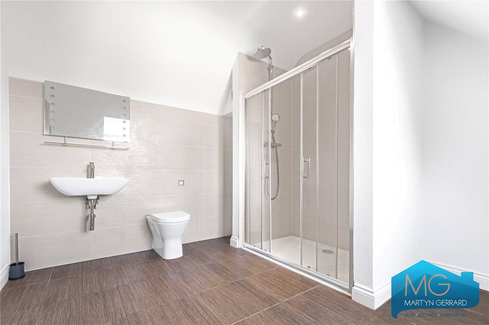 4 bedroom Detached House to rent - Martyn Gerrard