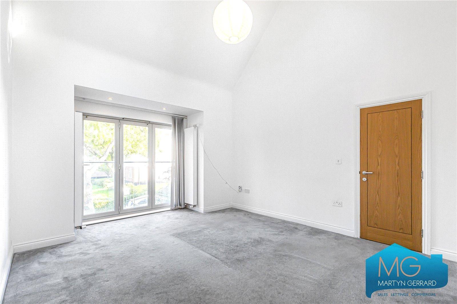 4 bedroom Detached House to rent - Martyn Gerrard