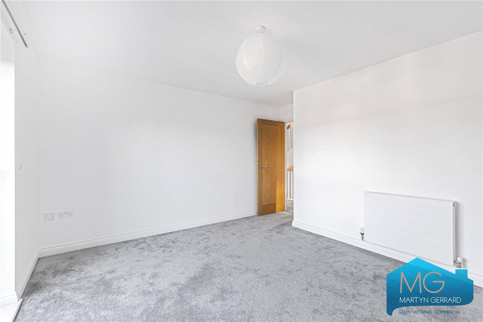 4 bedroom Detached House to rent - Martyn Gerrard