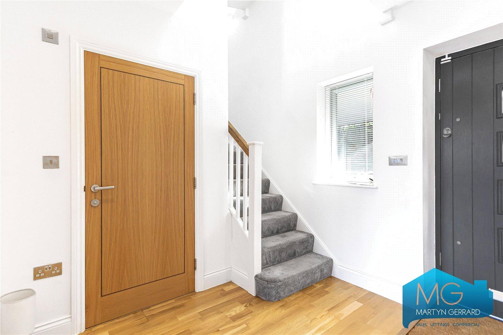 4 bedroom Detached House to rent - Martyn Gerrard