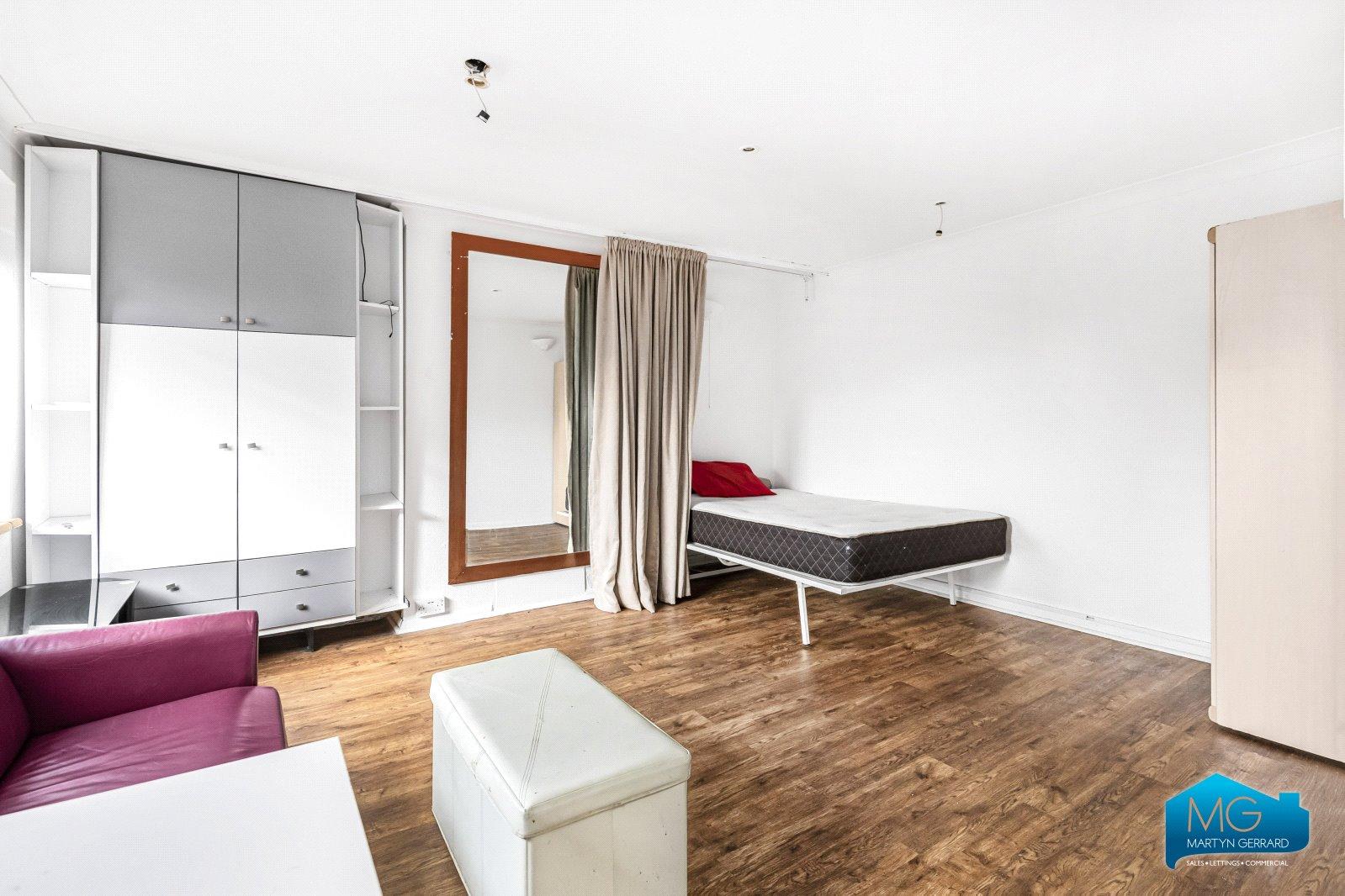 2 bedroom Maisonette to rent - Martyn Gerrard