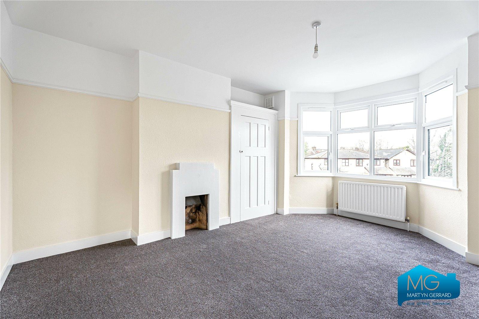 3 bedroom Semi-Detached House to rent - Martyn Gerrard