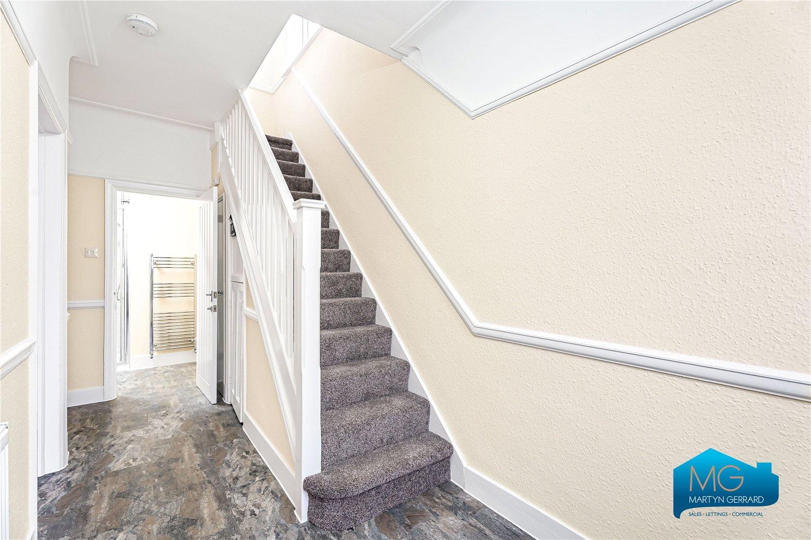 3 bedroom Semi-Detached House to rent - Martyn Gerrard