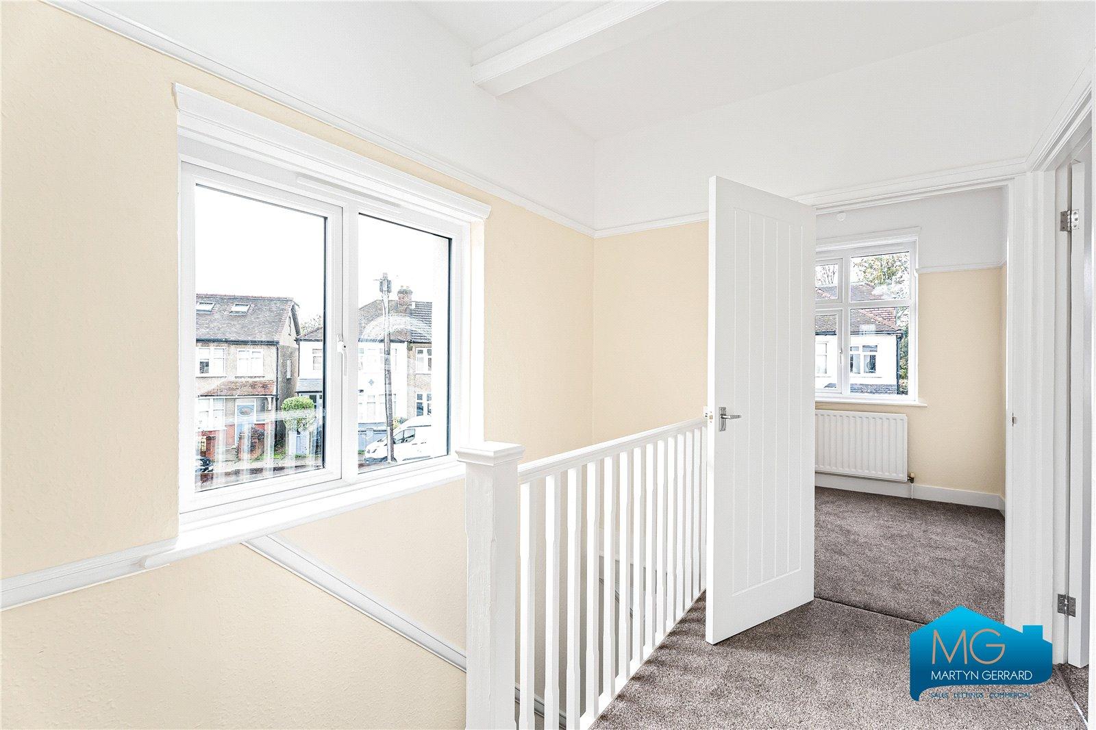 3 bedroom Semi-Detached House to rent - Martyn Gerrard