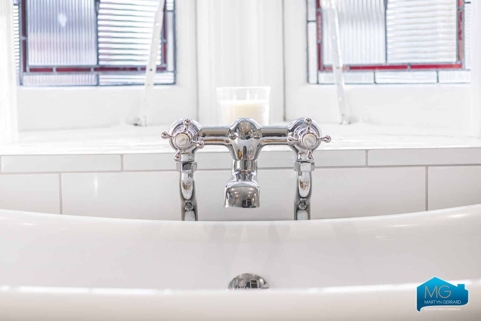 4 bedroom Semi-Detached House to rent - Martyn Gerrard