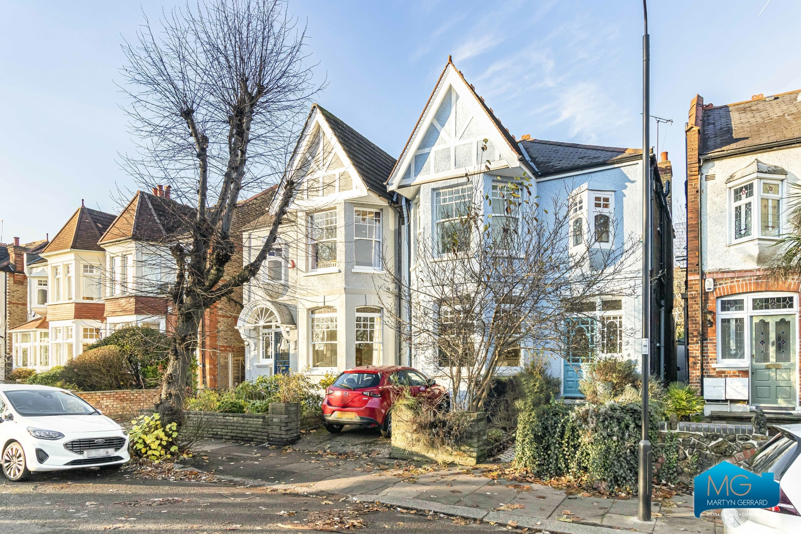 4 bedroom Semi-Detached House to rent - Martyn Gerrard