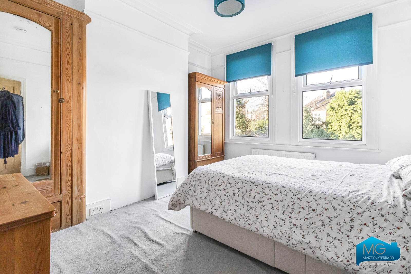 4 bedroom Semi-Detached House to rent - Martyn Gerrard