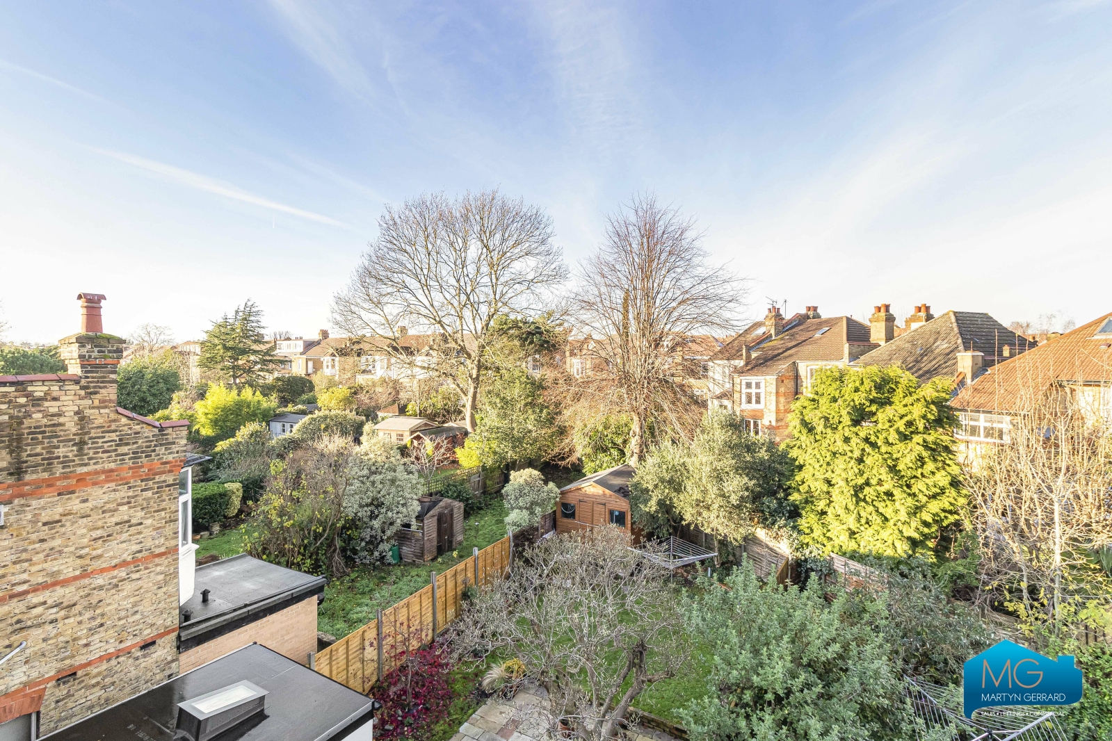 4 bedroom Semi-Detached House to rent - Martyn Gerrard