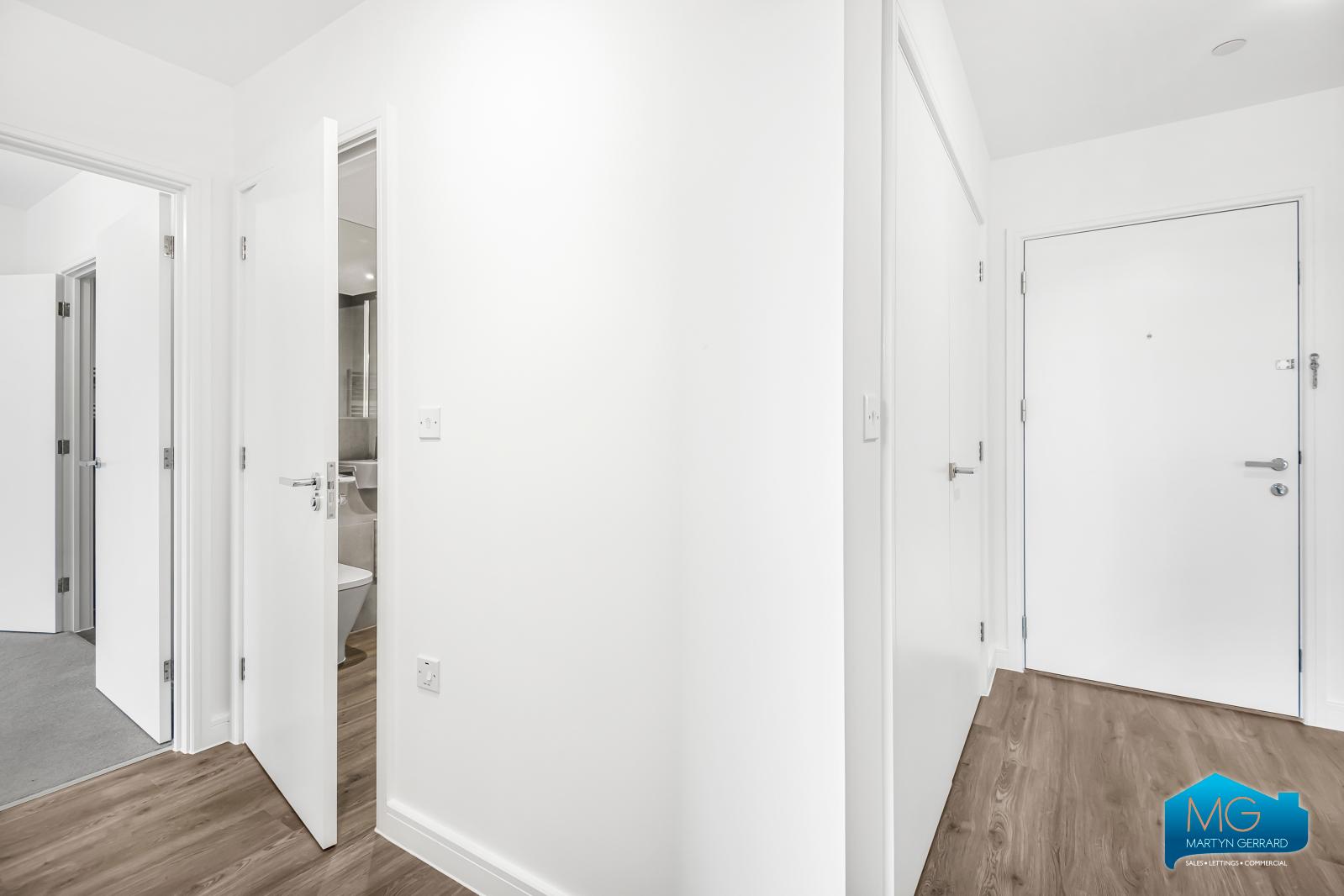 2 bedroom Apartment to rent - Martyn Gerrard