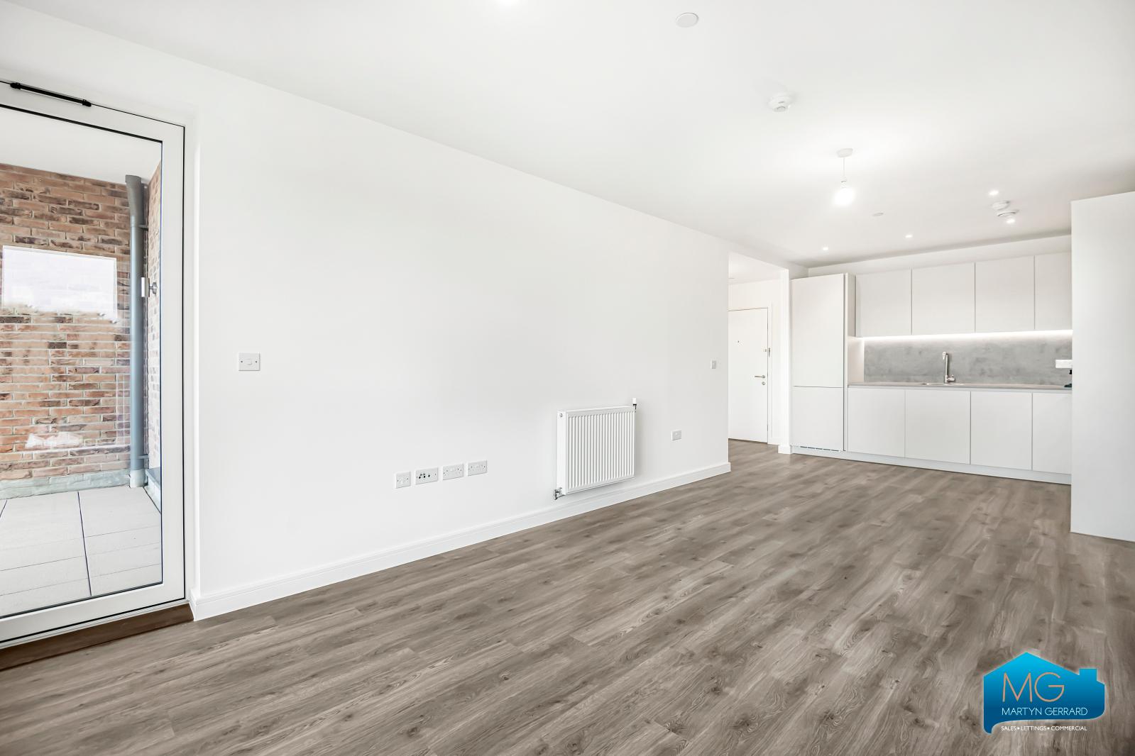 2 bedroom Apartment to rent - Martyn Gerrard