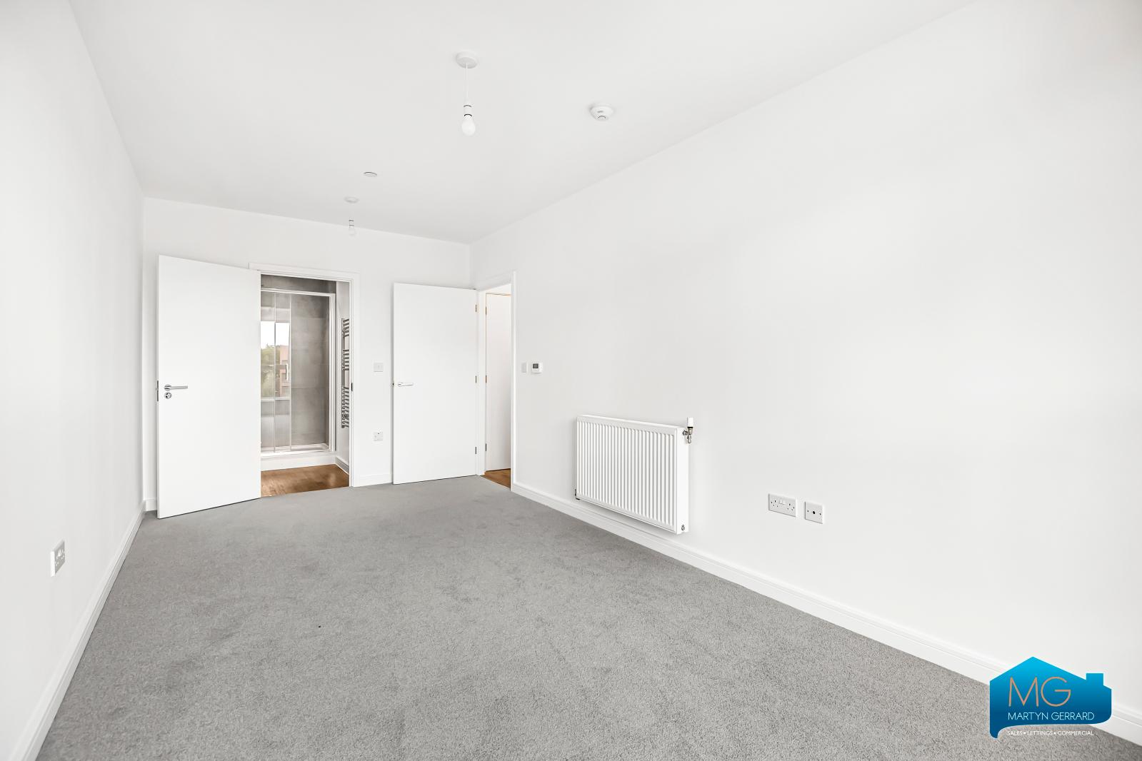2 bedroom Apartment to rent - Martyn Gerrard