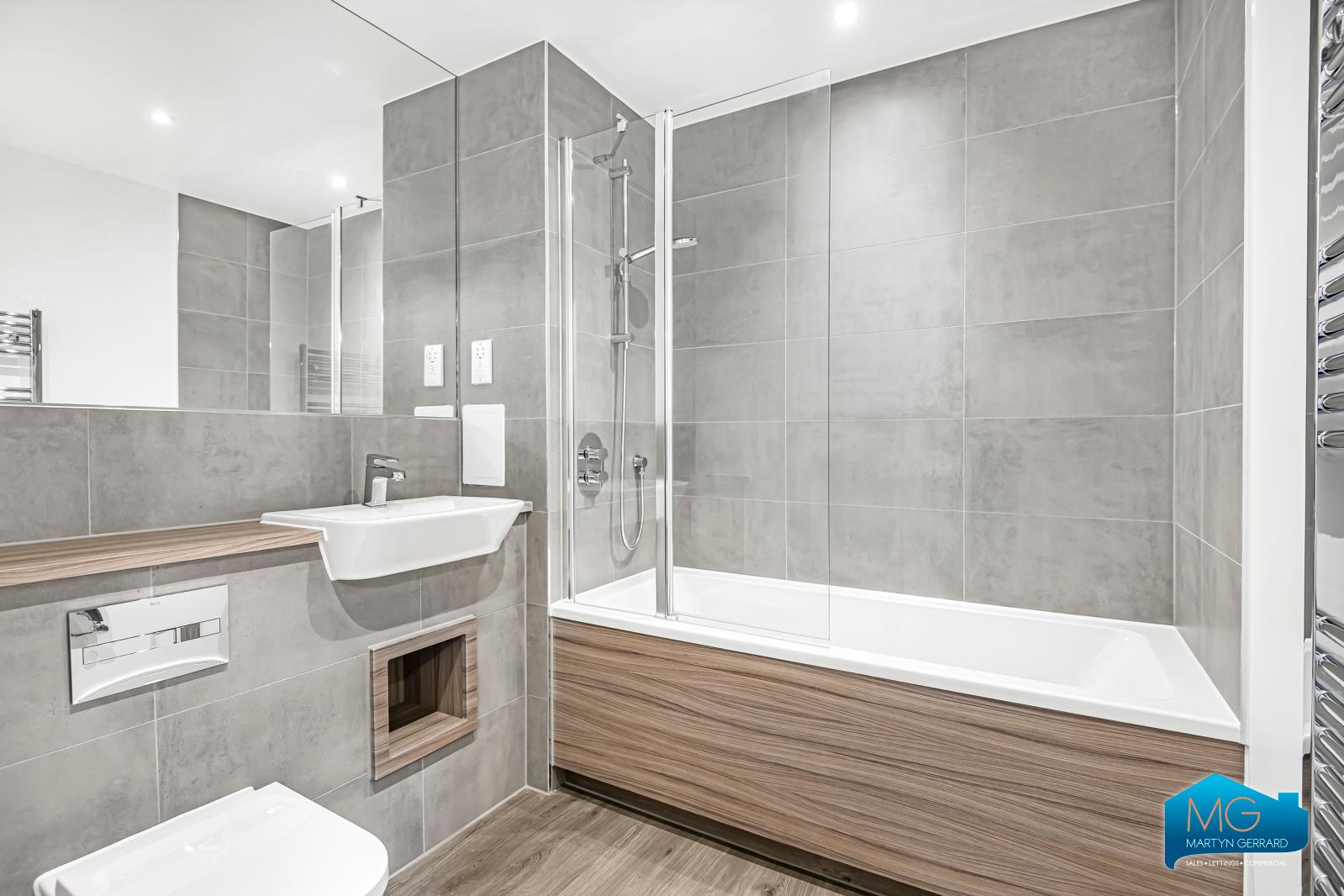 2 bedroom Apartment to rent - Martyn Gerrard