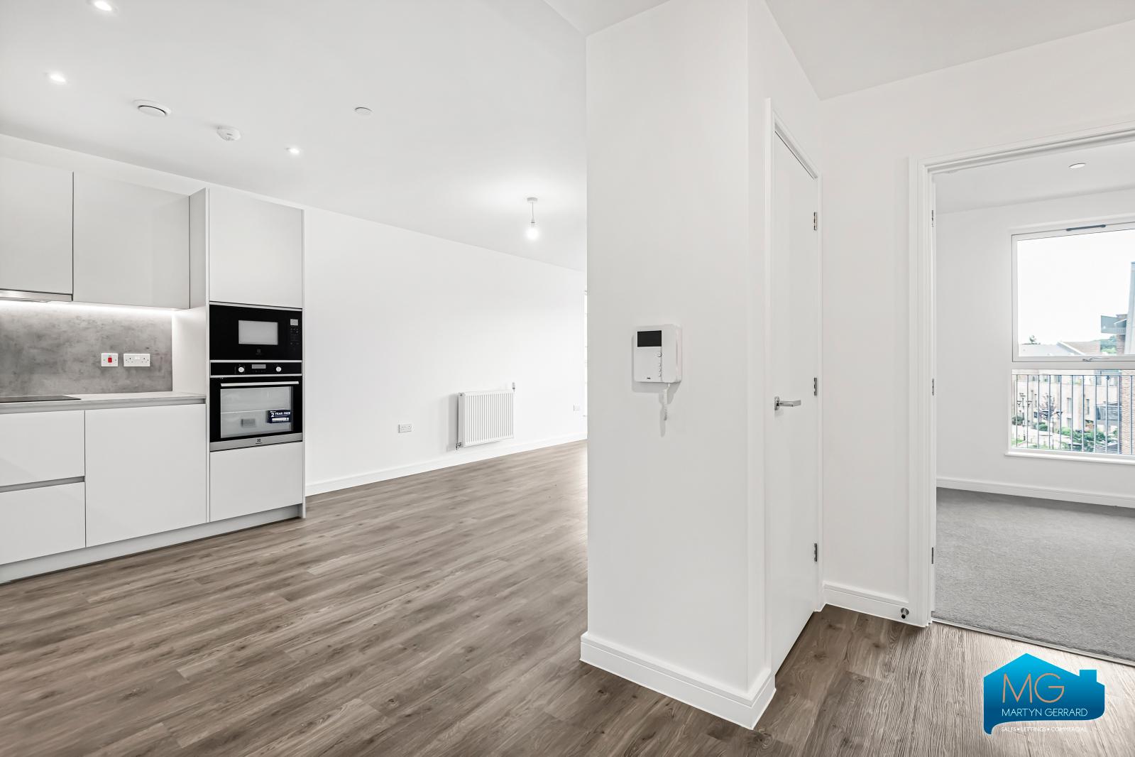 2 bedroom Apartment to rent - Martyn Gerrard