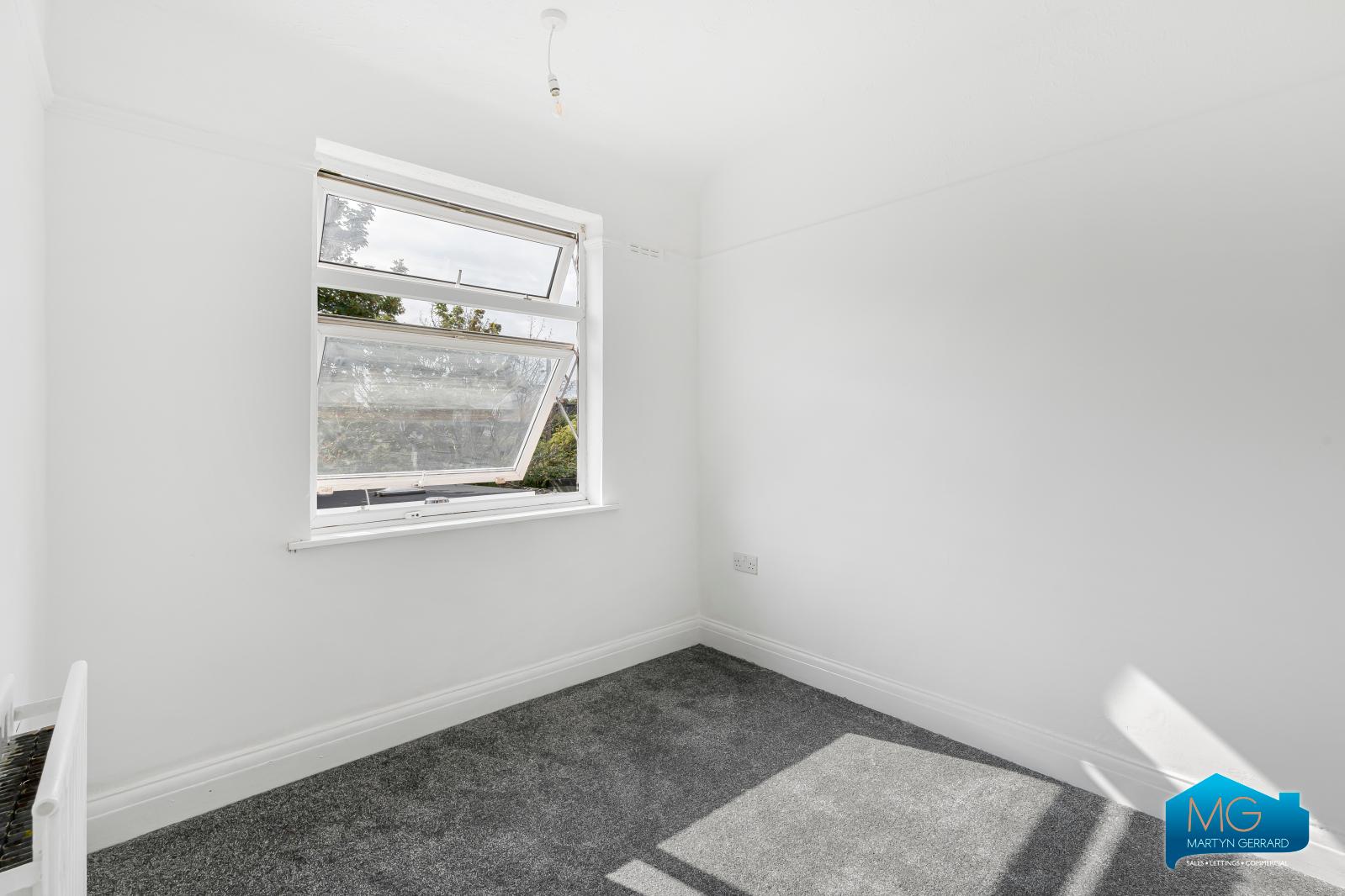 2 bedroom Terraced House to rent - Martyn Gerrard