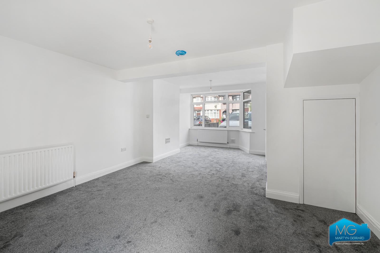 2 bedroom Terraced House to rent - Martyn Gerrard