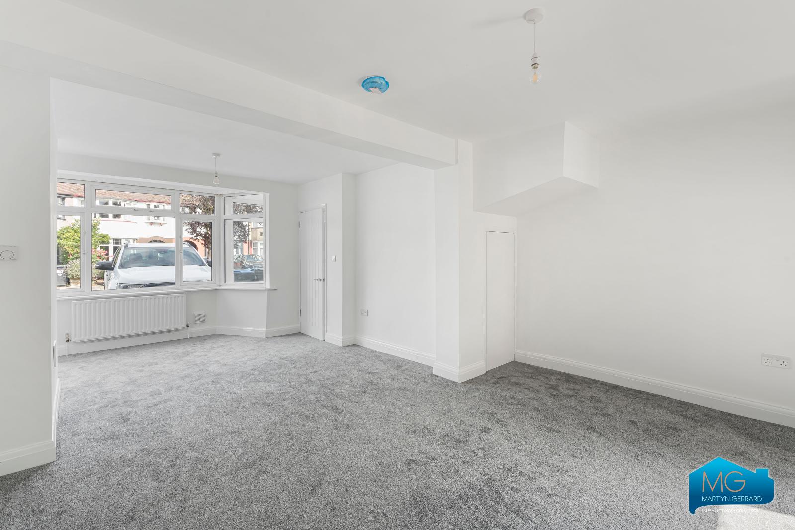2 bedroom Terraced House to rent - Martyn Gerrard