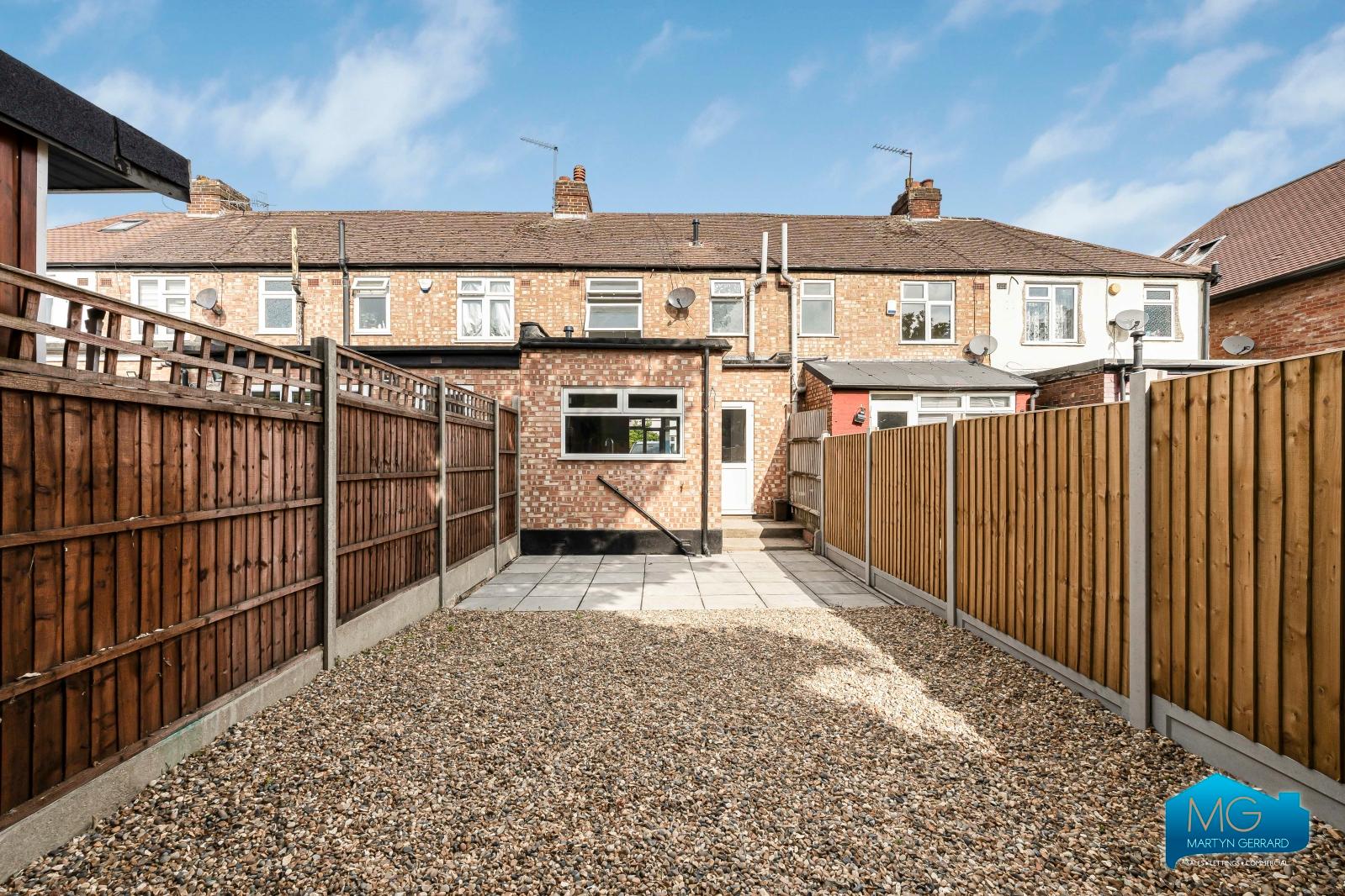 2 bedroom Terraced House to rent - Martyn Gerrard
