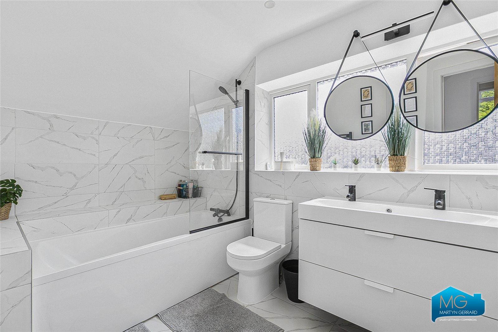4 bedroom Semi-Detached House to rent - Martyn Gerrard