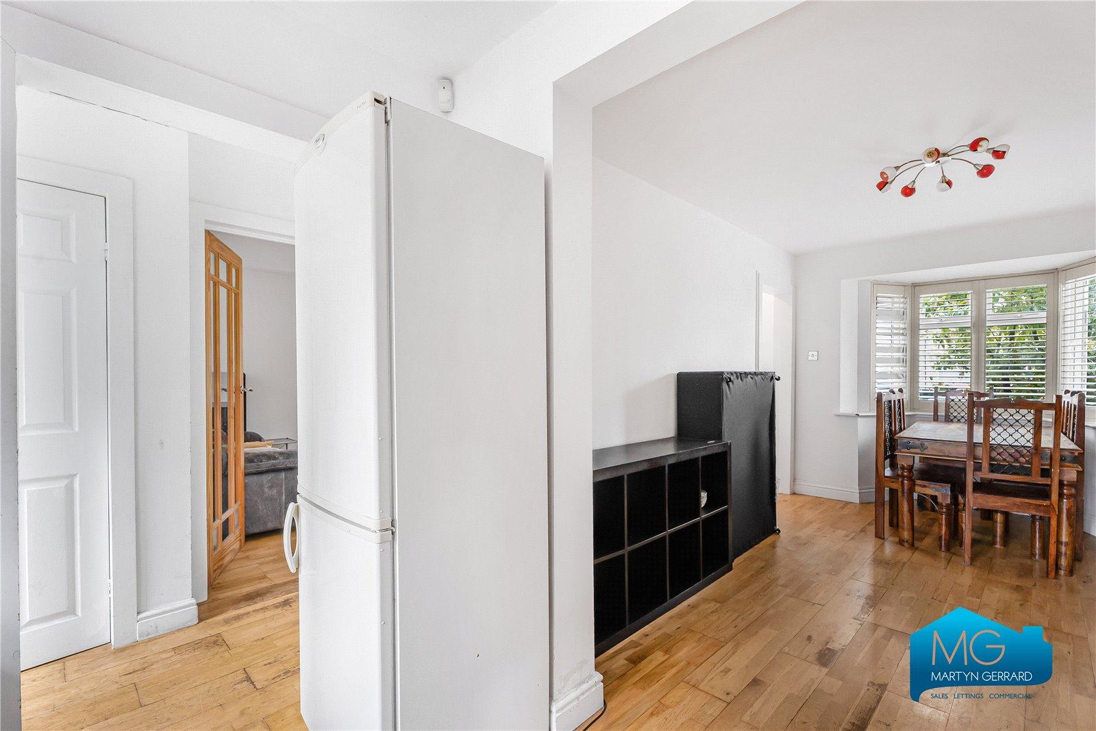 3 bedroom End of Terrace House to rent - Martyn Gerrard